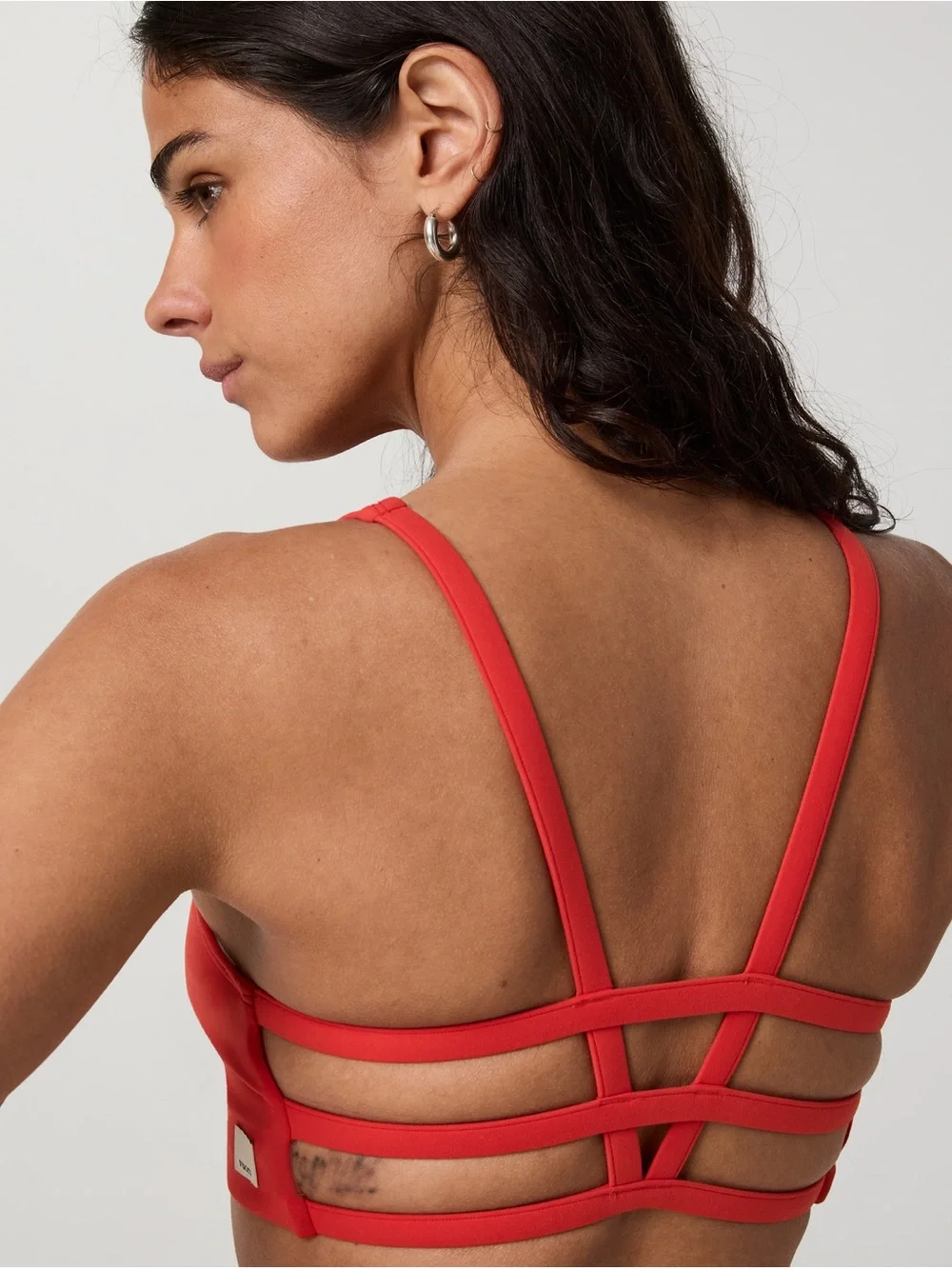 Vuori Yosemite Bra Crimson Berry M BNWT Athleisure Top 5 stars